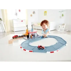 Hape - Race Track Station