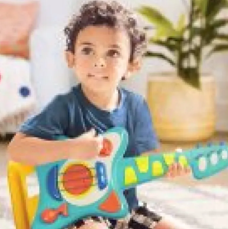 Battat 23 - Guitar