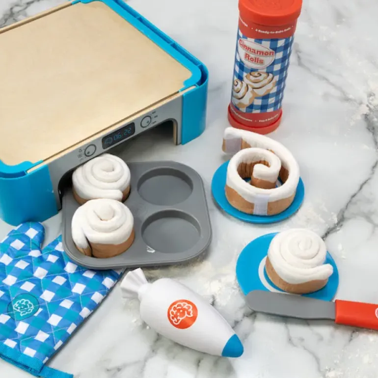 Fat Brain - Pretendables Cinnamon Roll Set