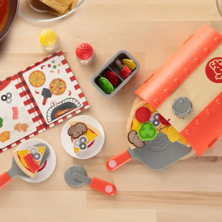 Fat Brain - Pretendables Pizza Set