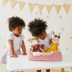 Pilbeam - Toy Carry Cot
